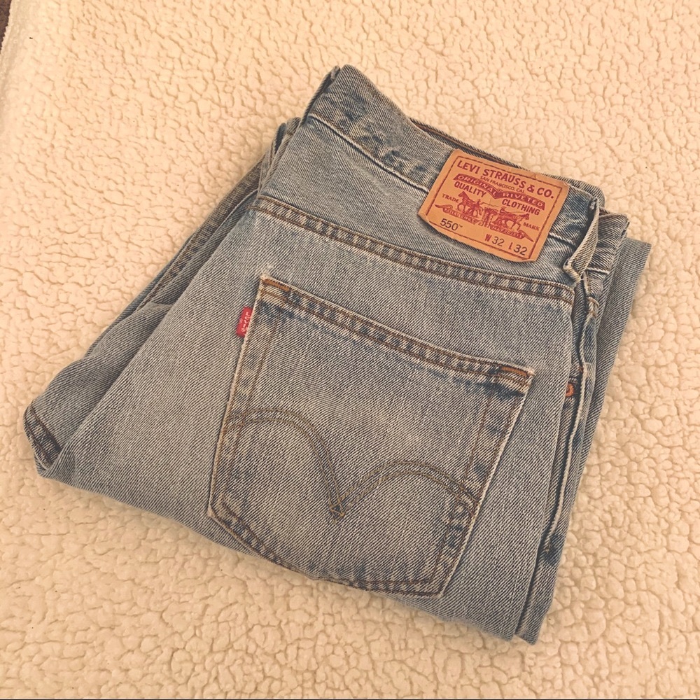 VINTAGE Levi 550’s
